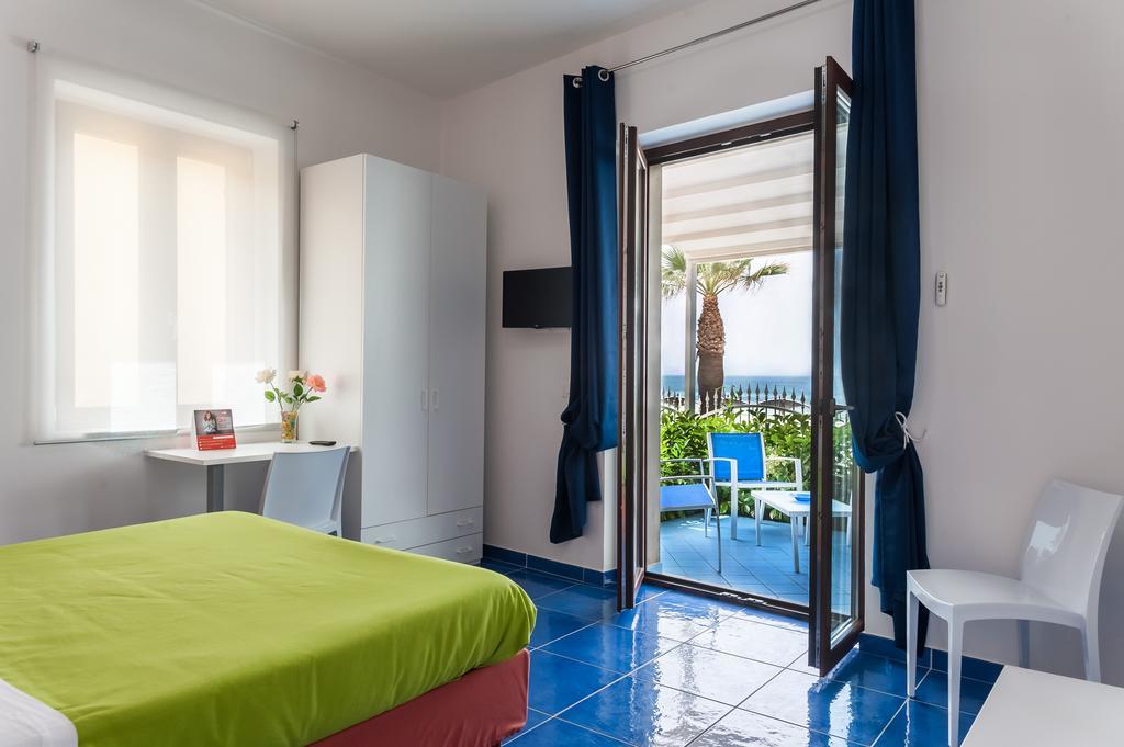 Settessenze Residence & Rooms Агрополи Екстериор снимка